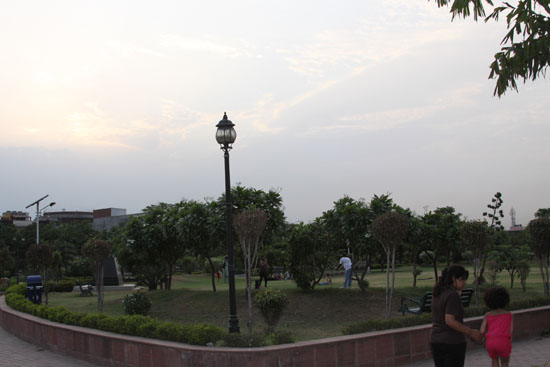 Swarna Jayanti Park - Evening Sun