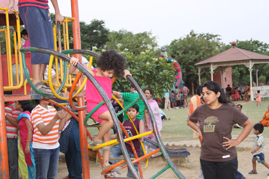 Swarna Jayanti Park - Smita and Pihu