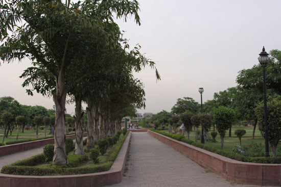 Swarna Jayanti Park - jogging