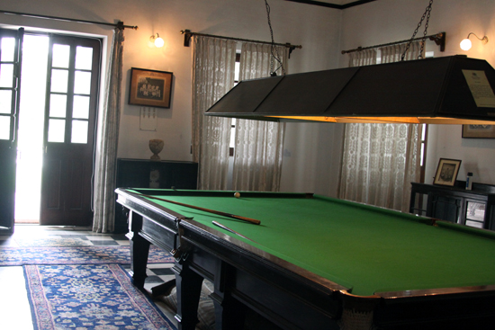 pataudi house billiards table